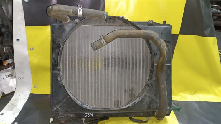 Радиатор основной Мицубиси Паджеро в Нальчике 105204