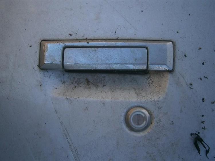 Дверь Тойота Таун Айс в Нальчике 15430