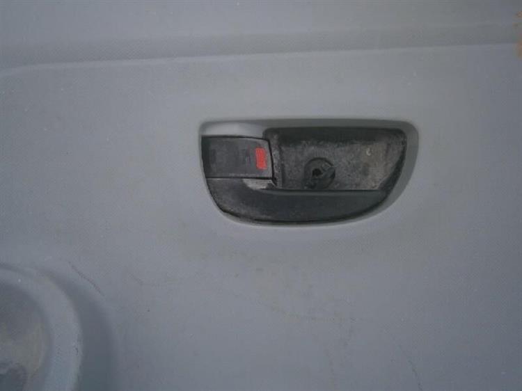 Дверь Тойота Приус в Нальчике 66102